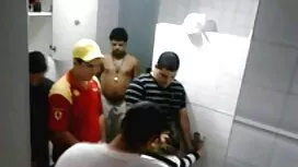 أرجوك كوني ربة منزل  ...