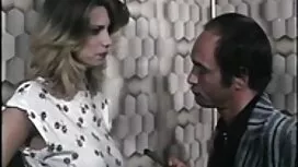 (إيفا أدامس) تمارس ا ...