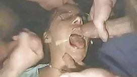 شقراء مثيرة احلى افل ...