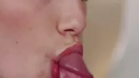 (كاندي ليشيس) إمرأة  ...