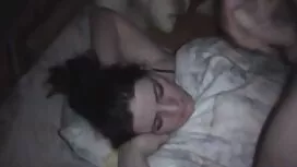 ذلك الوغد يضاجع زوجه ...