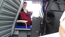 الطبيب يعتبر القضيب  ...