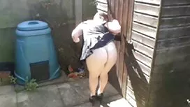 إنه يحب فتى احلى موا ...