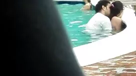 محاكاة ساخرة لمصاصة  ...