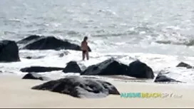 ممرضة مع مريض يضحك ز ...