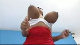 الفتاة والفتى على اح ...
